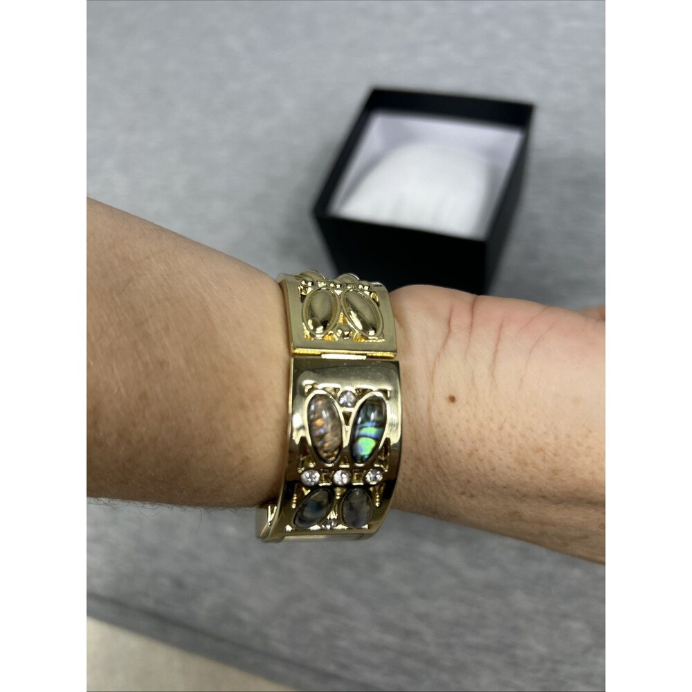 GOLD COAST Ladies Goldtone Quartz Watch With Inset Crystals, No Battery - Picture 11 of 15